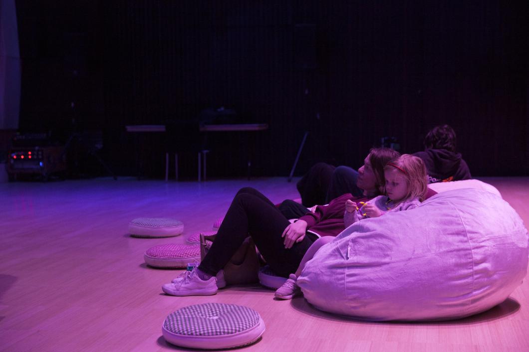 Nat Bartsch performance image